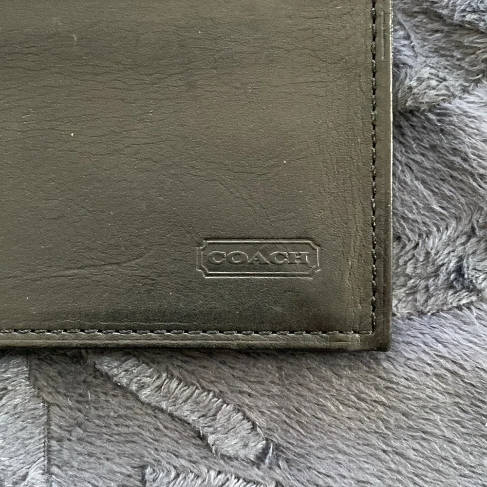 Gently Used Men’s Coach Wallet